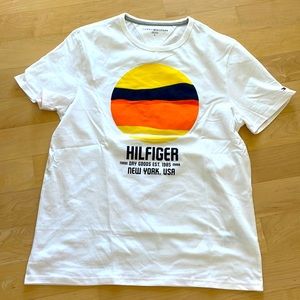 Tommy Hilfiger men’s T-shirt. NWOT